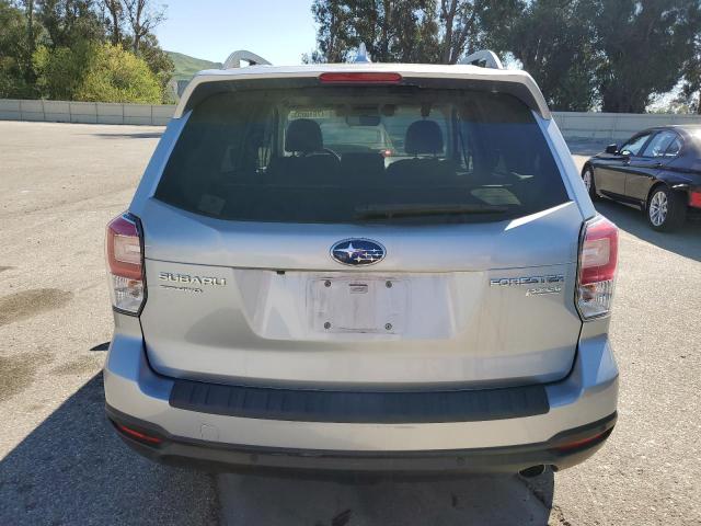JF2SJARC2HH509675 Subaru Forester 2.5i Limited