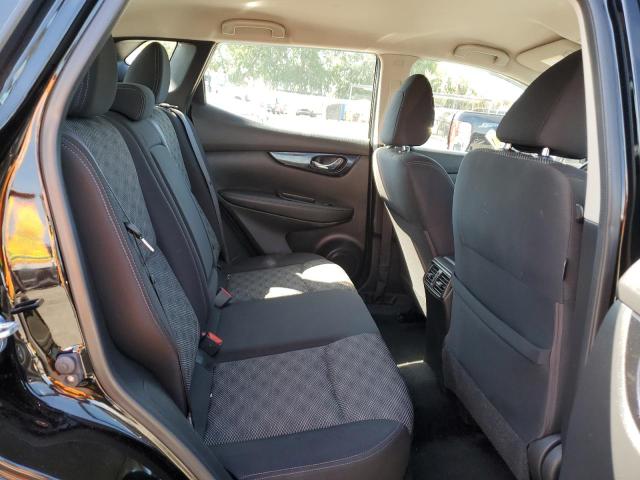 JN1BJ1CR8HW122655 Nissan Rogue Sport S