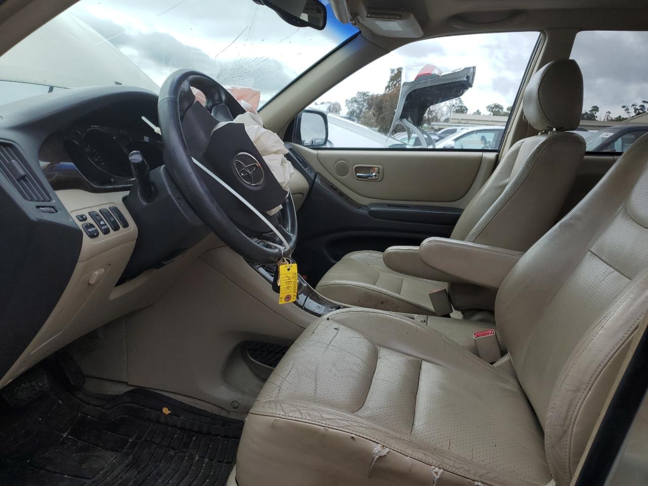 JTEHF21A730130586 2003 Toyota Highlander Limited