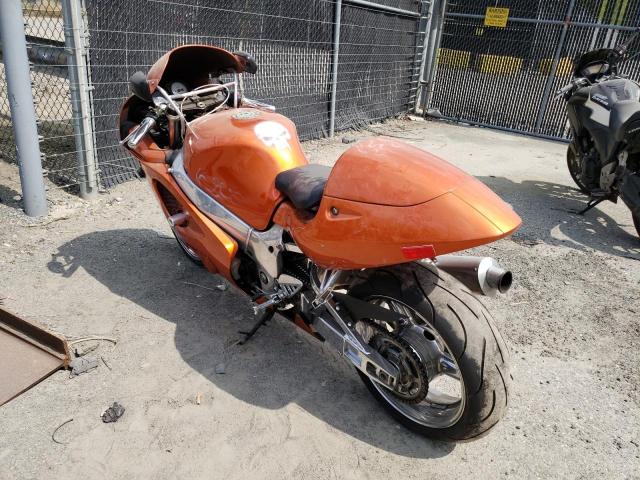 2000 SUZUKI GSX-R600 - JS1GN78AXY2102860