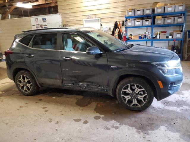 KNDERCAA1M7119404 KIA SELTOS EX
