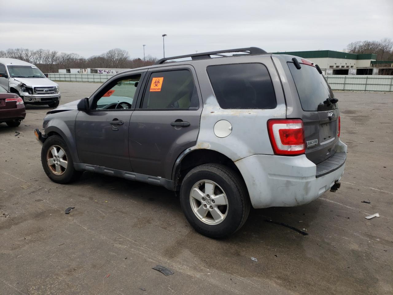 2010 Ford Escape - Image 2