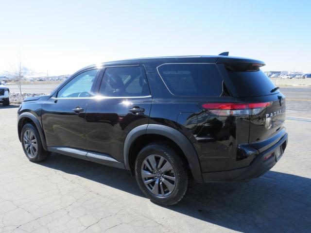 5N1DR3AC4NC228957 Nissan Pathfinder S