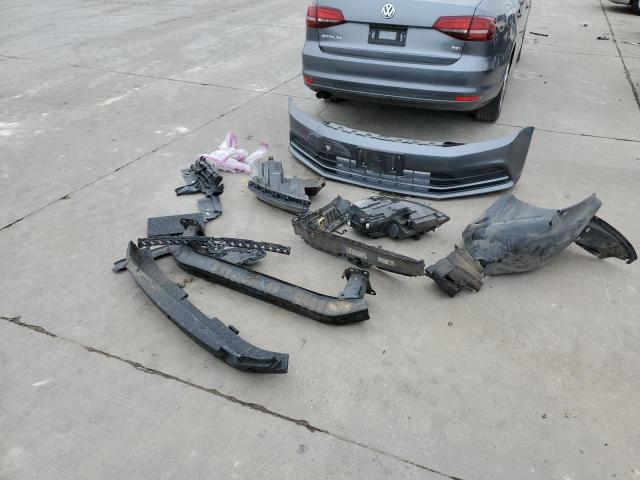 2016 VOLKSWAGEN JETTA SE - 3VWD67AJ0GM335070