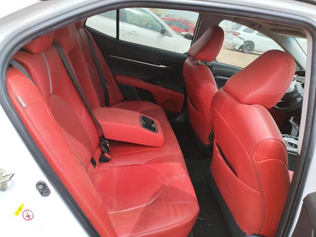 4T1BZ1HK8JU014115 Toyota CAMRY XSE