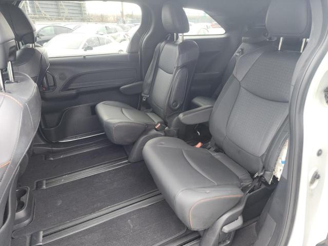 2022 TOYOTA SIENNA XSE - 5TDDRKEC6NS077241