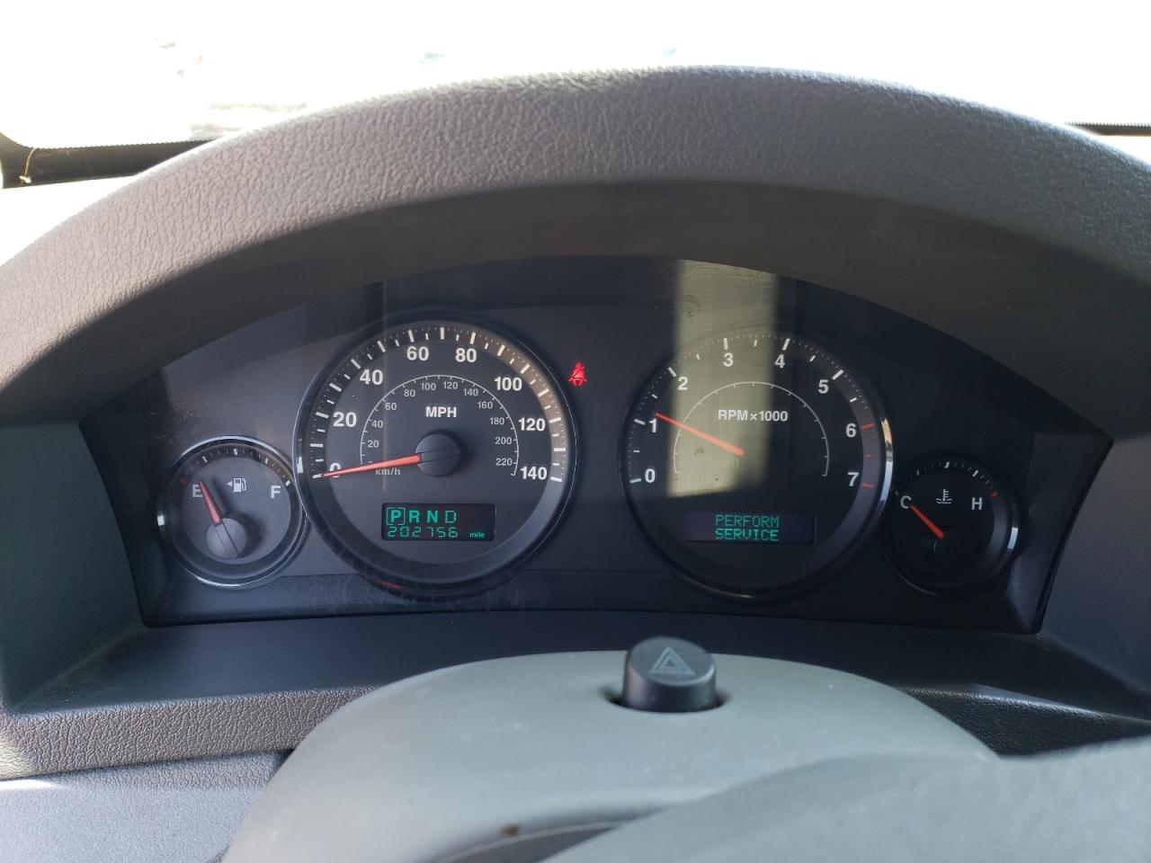 2005 Jeep Grand Cherokee Laredo VIN: 1J4GR48KX5C716163 Lot: 47808733