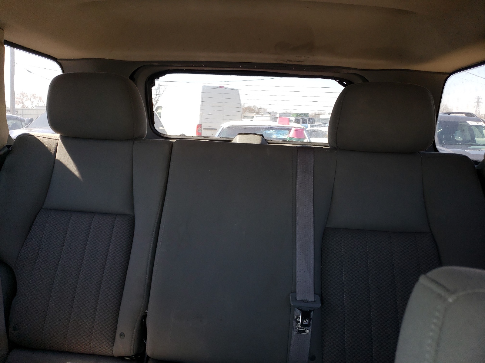 1J4GR48KX5C716163 2005 Jeep Grand Cherokee Laredo