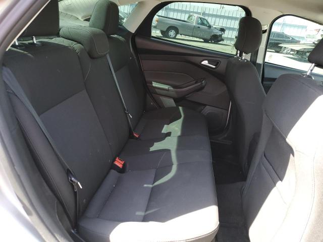 1FADP3FE3JL304057 Ford FOCUS SE