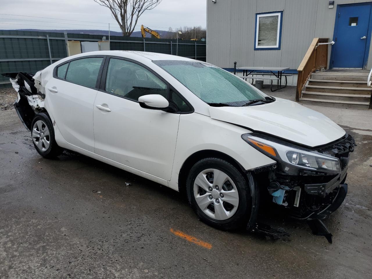 3KPFK4A76JE197921 2018 Kia Forte Lx