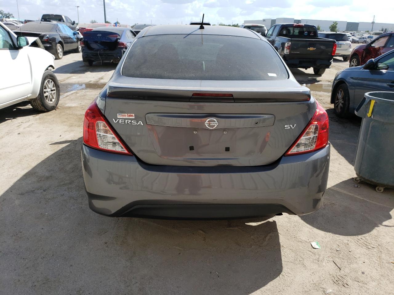 3N1CN7APXHL850223 2017 Nissan Versa S