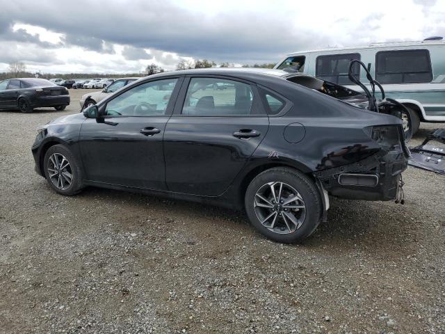 3KPF24AD6PE527913 KIA FORTE LX