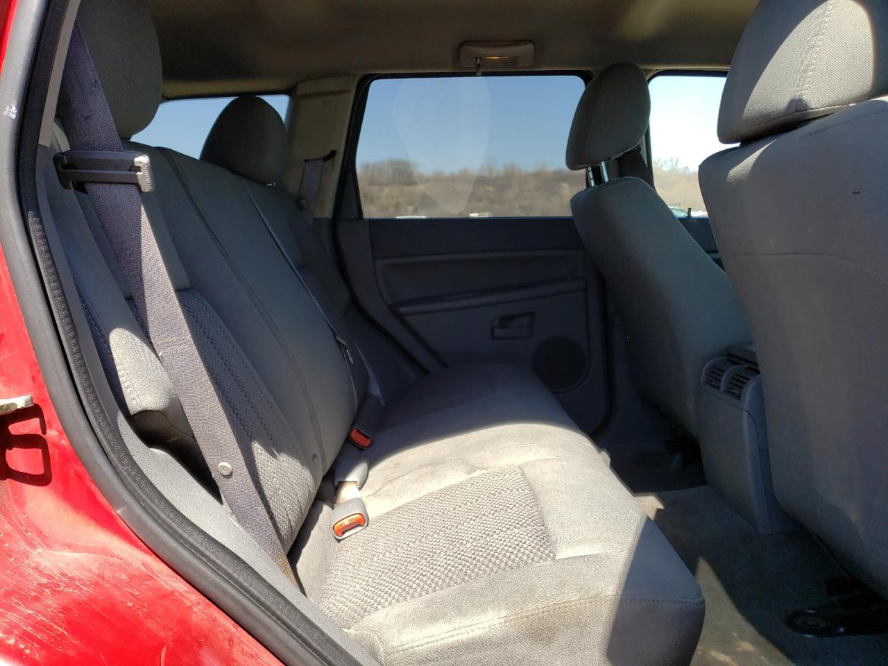 2005 Jeep Grand Cherokee Laredo VIN: 1J4GR48KX5C716163 Lot: 47808733