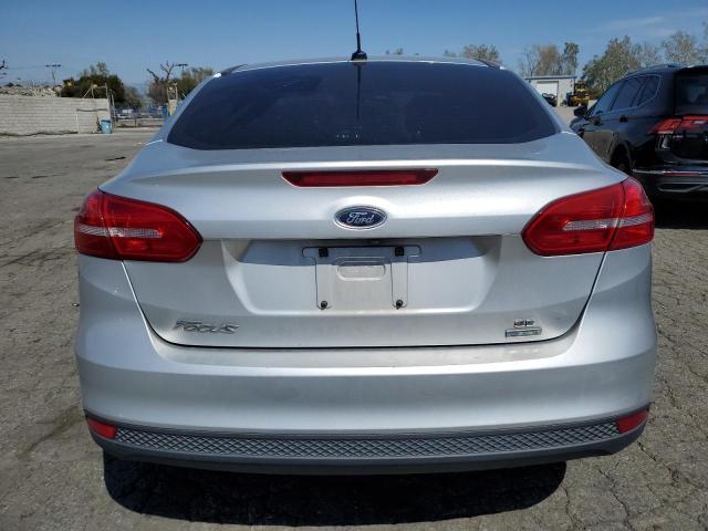 1FADP3FE3JL304057 Ford FOCUS SE