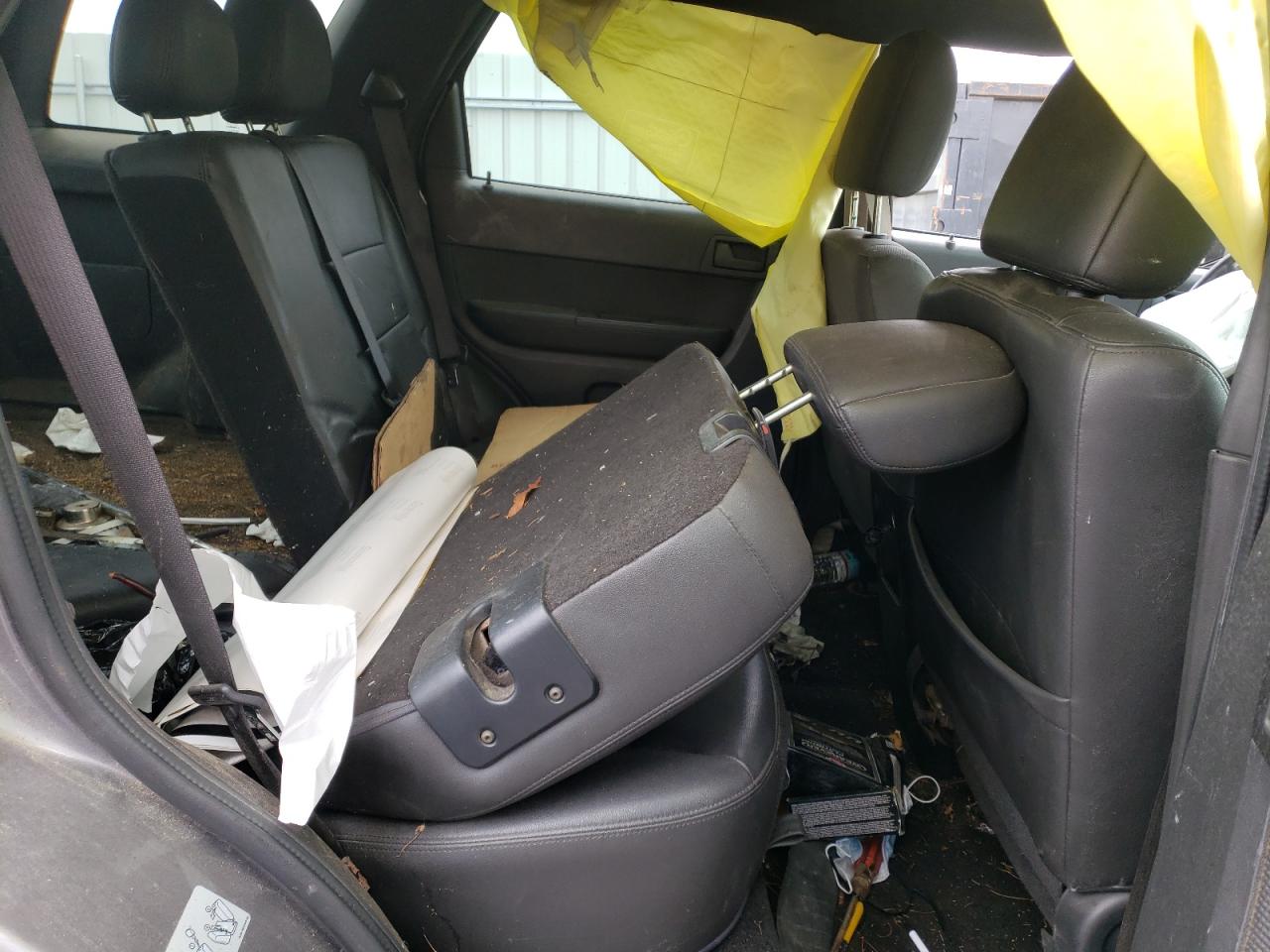 2010 Ford Escape - Image 11