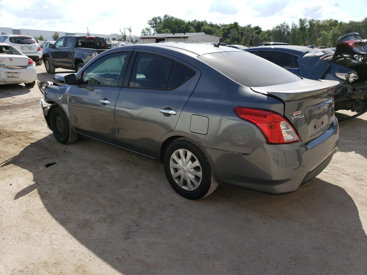 2017 Nissan Versa S vin: 3N1CN7APXHL850223