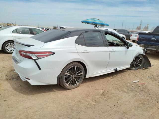 4T1BZ1HK8JU014115 Toyota CAMRY XSE