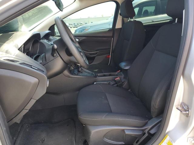 1FADP3FE3JL304057 Ford FOCUS SE