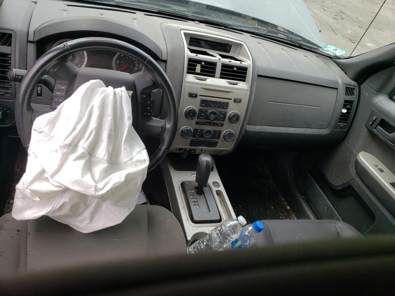 2010 Ford Escape - Image 8