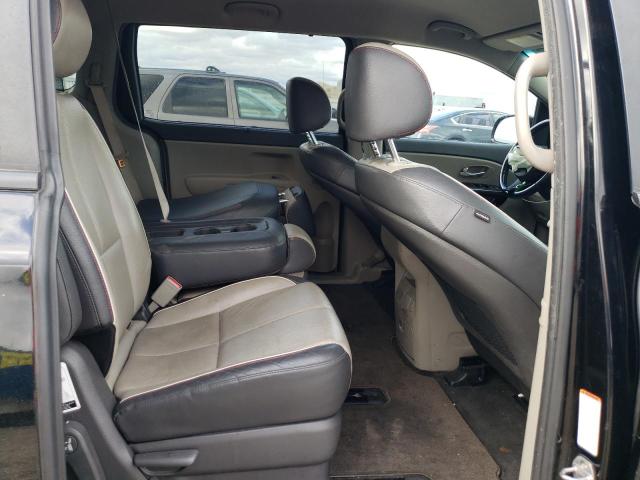 KNDMB5C1XH6340018 KIA SEDONA LX