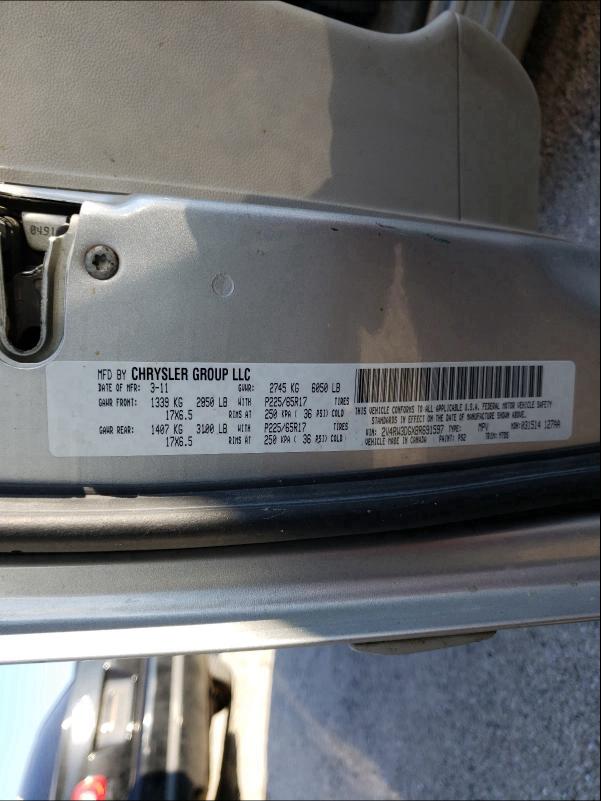 2011 VOLKSWAGEN ROUTAN SE 2V4RW3DGXBR691597