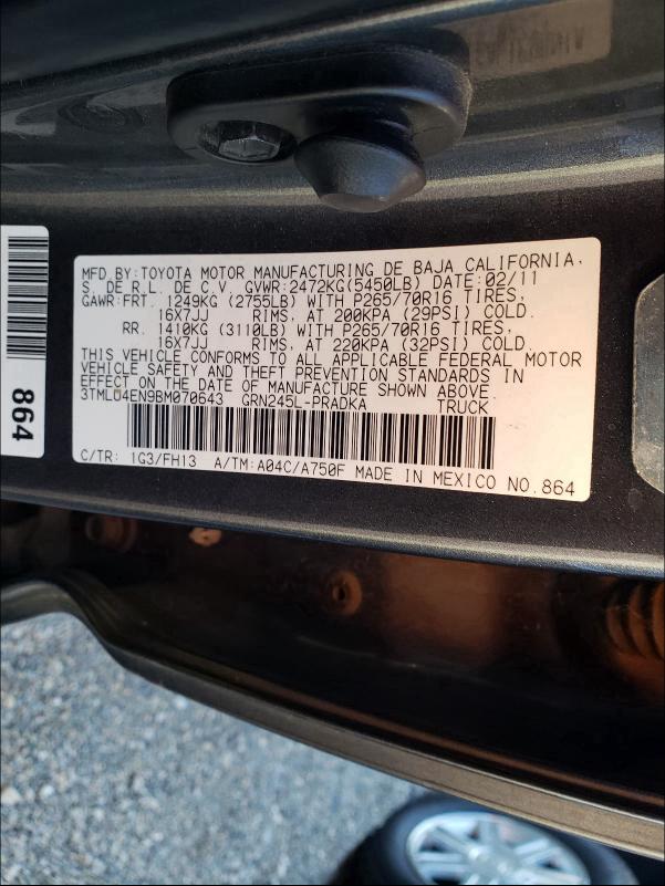 3TMLU4EN9BM070643 2011 Toyota Tacoma Dou 4.0L