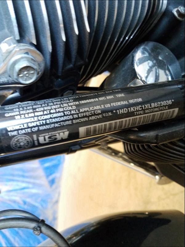 2020 HARLEY-DAVIDSON FLTRX 1HD1KHC1XLB623036