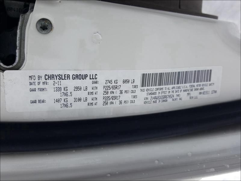 2011 VOLKSWAGEN ROUTAN SEL 2V4RW5DG5BR670524