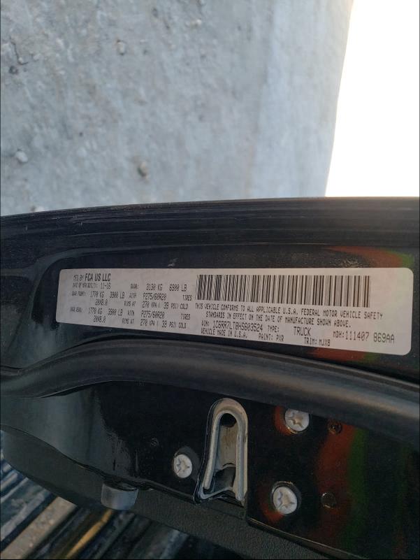 2017 RAM 1500 SLT 1C6RR7LT8HS603524