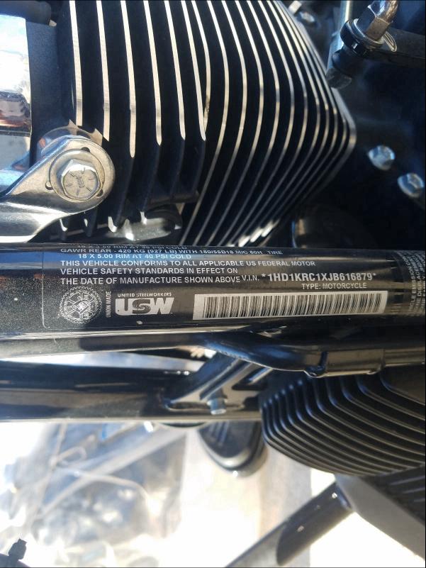 2018 HARLEY-DAVIDSON FLHXS STRE 1HD1KRC1XJB616879