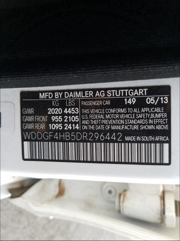 2013 MERCEDES-BENZ C 250 WDDGF4HB5DR296442