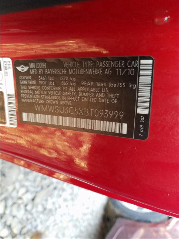 2011 MINI COOPER WMWSU3C5XBT093999