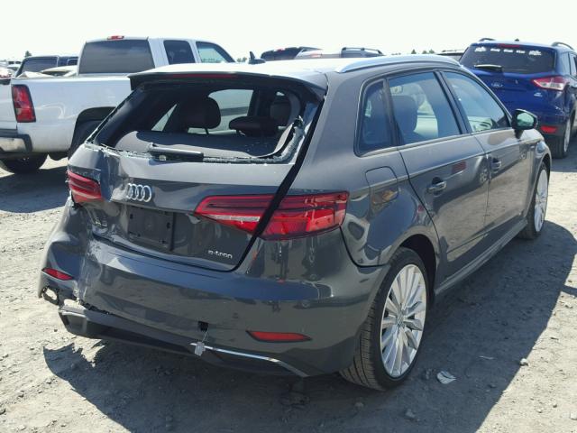 WAUUPBFF3HA110872 Audi A3 E-Tron 2017. Фото: 3