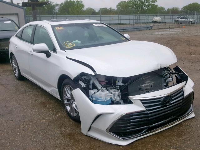 2019 TOYOTA AVALON XLE