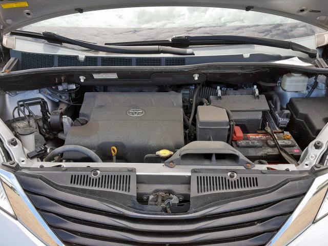 2011 TOYOTA SIENNA LE 5TDKK3DC0BS172411
