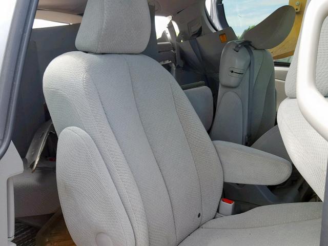 2011 TOYOTA SIENNA LE 5TDKK3DC0BS172411