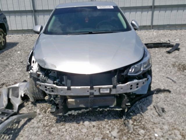 VIN 5FNYF3H49DB004355 2017 CHEVROLET CRUZE LS no.9