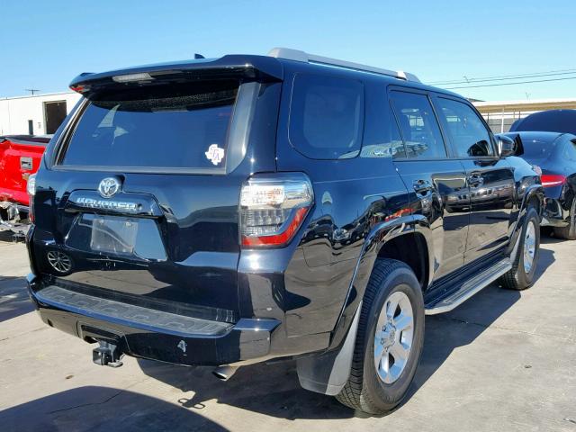 VIN 5TDCZRBH8MS078605 2021 Toyota Highlander, L no.4