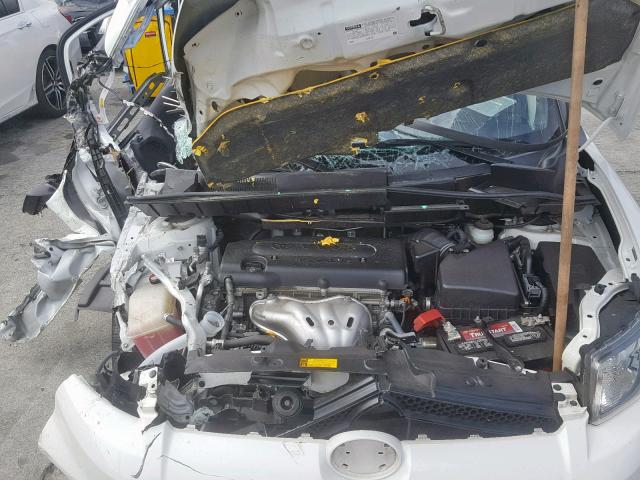 VIN 4T1BF1FK1GU508126 2016 Toyota Camry, LE no.7