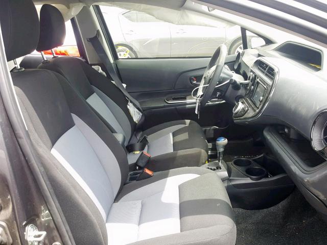 2018 TOYOTA PRIUS C JTDKDTB38J1616448