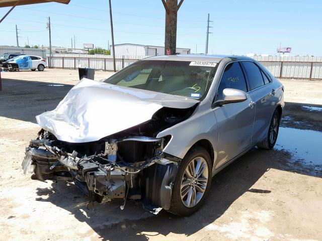 VIN 4T1L11AK2LU321305 2020 Toyota Camry, LE no.2