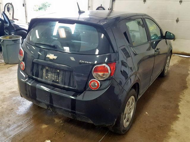 VIN 3C6UR5DL3JG275861 2013 CHEVROLET SONIC LS no.4