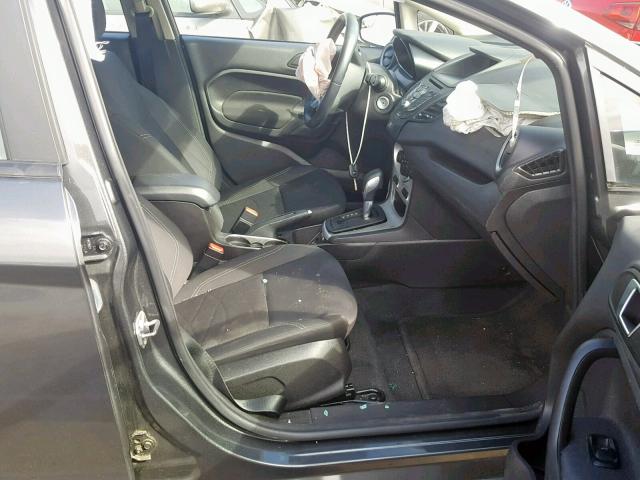 VIN 4T1B11HK2KU719081 2019 Toyota Camry, Xle no.5