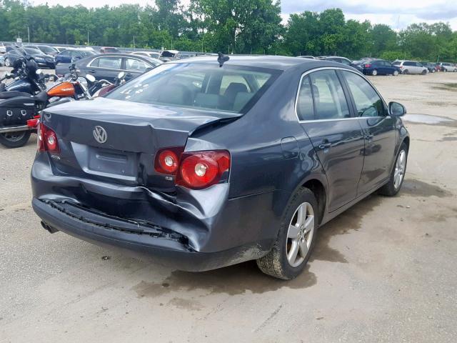 VIN 2C3CDXBG6GH205756 2016 Dodge Charger, SE no.4