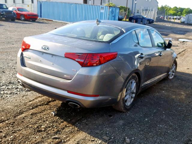 VIN 5YFBURHE7HP593844 2017 Toyota Corolla, LE no.4