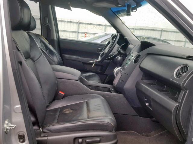 VIN 3GYFNDE3XDS650193 2013 Cadillac SRX, Performanc... no.5