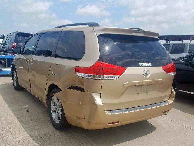 VIN WMEFJ5DA7HK170574 2011 TOYOTA SIENNA LE no.3