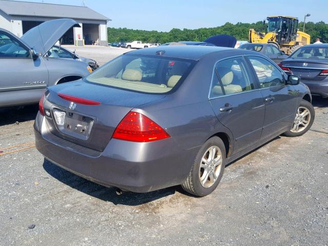 VIN 1FADP3F27FL383505 2015 Ford Focus, SE no.4