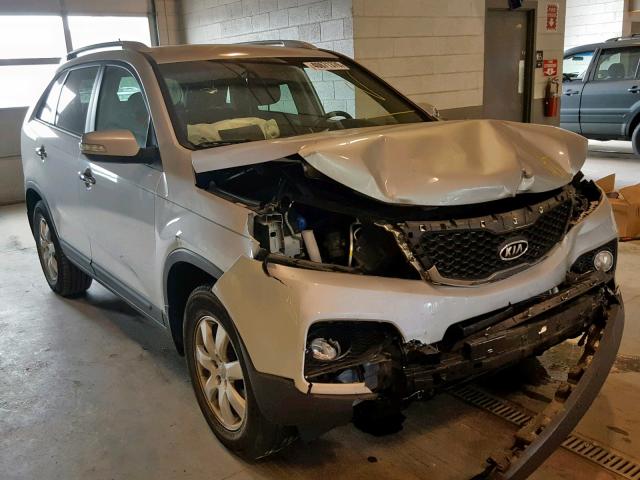 2013 KIA SORENTO LX