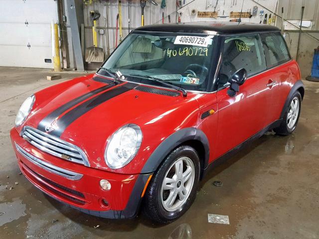 VIN 5TDGZRAH2MS049717 2006 MINI COOPER no.2